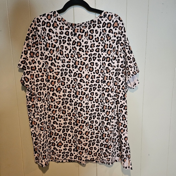 Ava & Viv Leopard Print Athleisure Shirt, Plus-Size 3X, Oversized - Picture 2 of 4